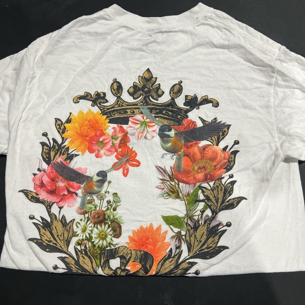 Small t shirt